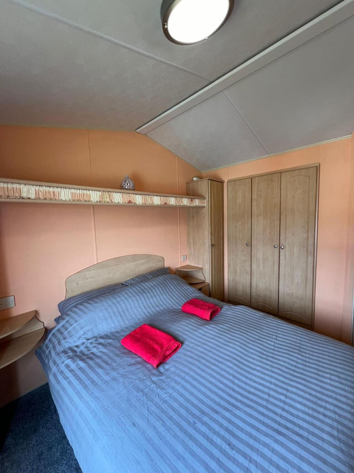 Light And Airy 2 Bedroom Mobile Home 애버리스트위스 외부 사진