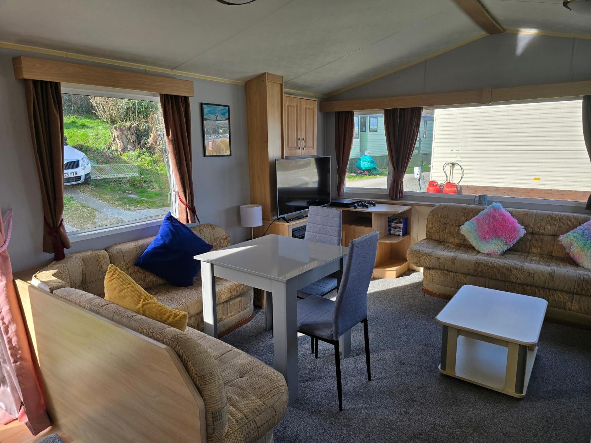 Light And Airy 2 Bedroom Mobile Home 애버리스트위스 외부 사진