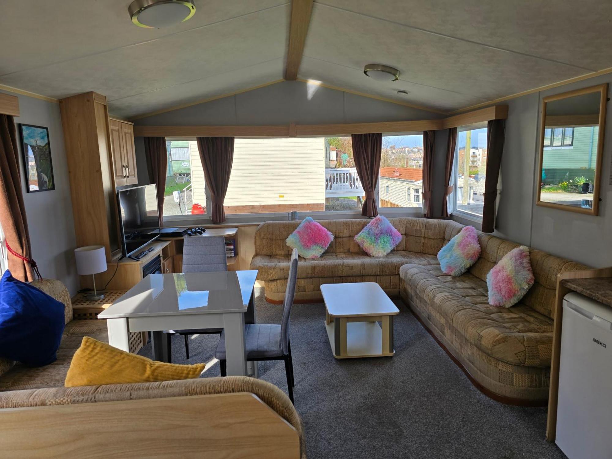 Light And Airy 2 Bedroom Mobile Home 애버리스트위스 외부 사진